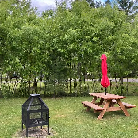 Camping Domaine Yamaska Bromont Extérieur photo
